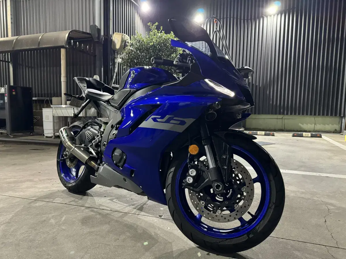 부산 R6